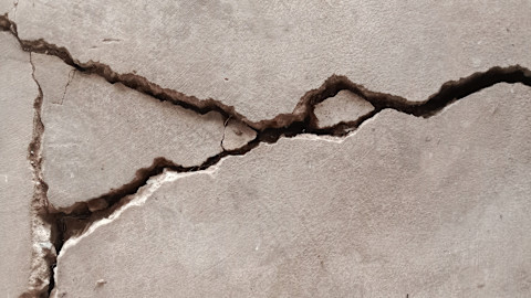 crack exterior wall 3