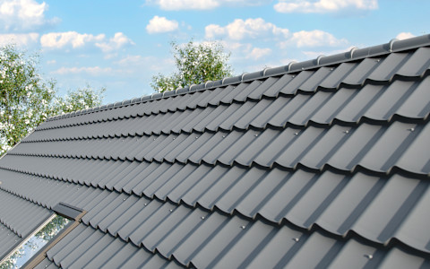 Cleaning roof tiles02