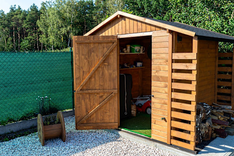 building a garden house 3