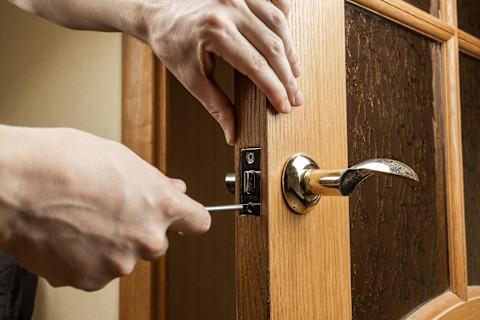 close door 4