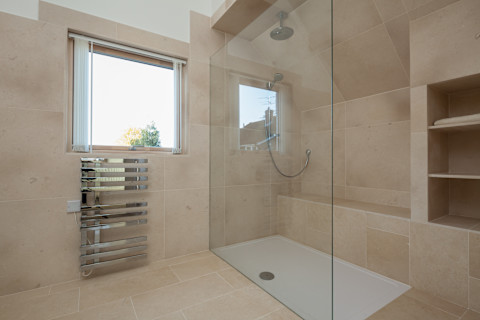 Installing shower wall04