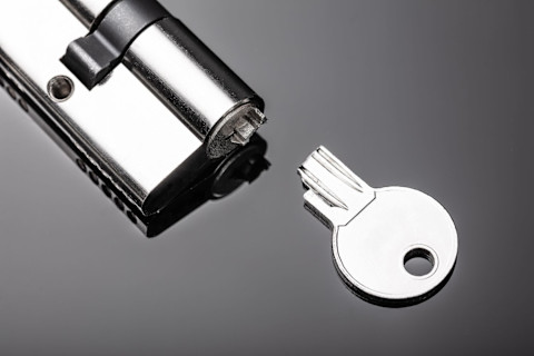 key broken off 4