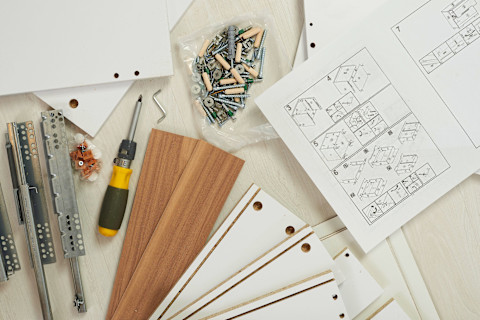 assembling a bed03