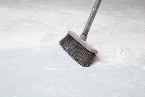 cleaning concrete floor 3