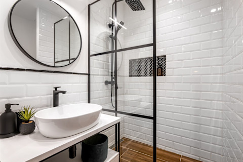 Installing shower wall03