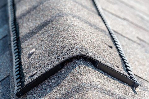 securing ridge tiles 04