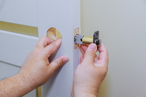 adjust door 3