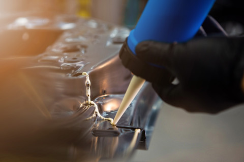 gluing or welding metal03