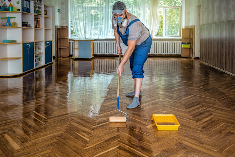 laying parquet flooring08