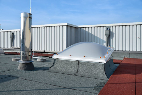 installing skylight 4