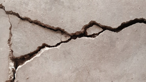 crack exterior wall 3