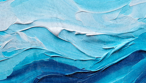 Close-up van blauwe olieverftextuur op doek, met duidelijke penseelstreken.