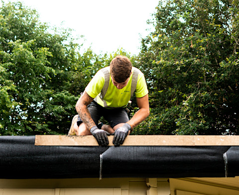 Flat Roofer - uk - Background
