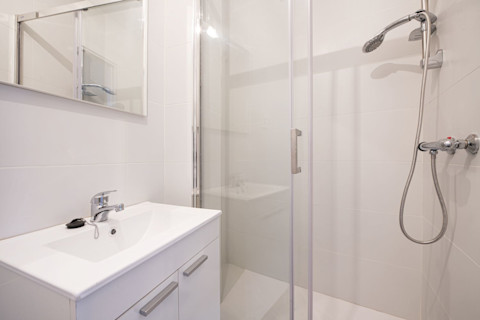 walk-in shower 2