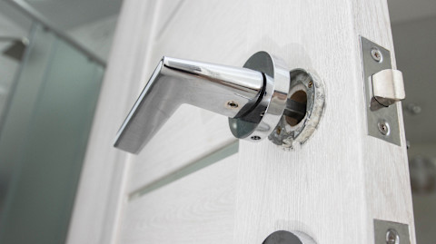 close door 3