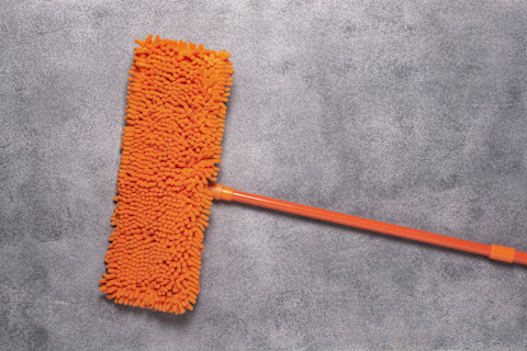 cleaning concrete floor 2