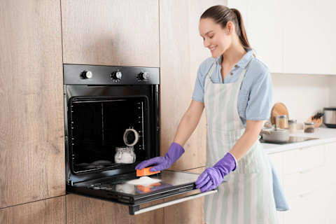 cleaning kitchen 3