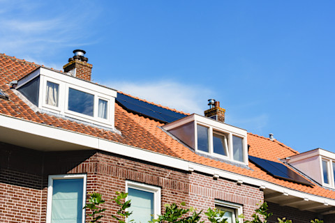 zonnepanelen op een rijtjeswoning