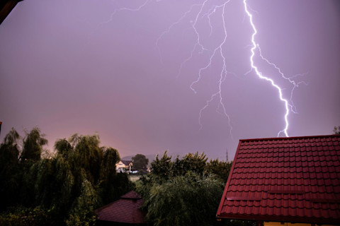 Bescherm je woning tegen blikseminslag met een bliksemafleider