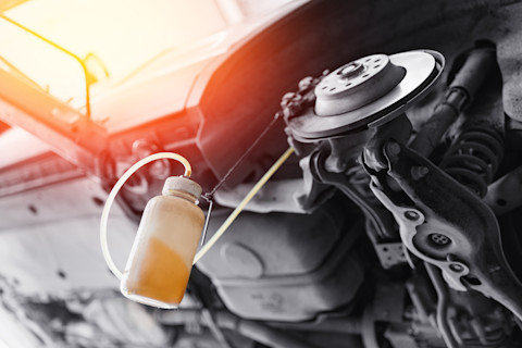 replace brake fluid 3