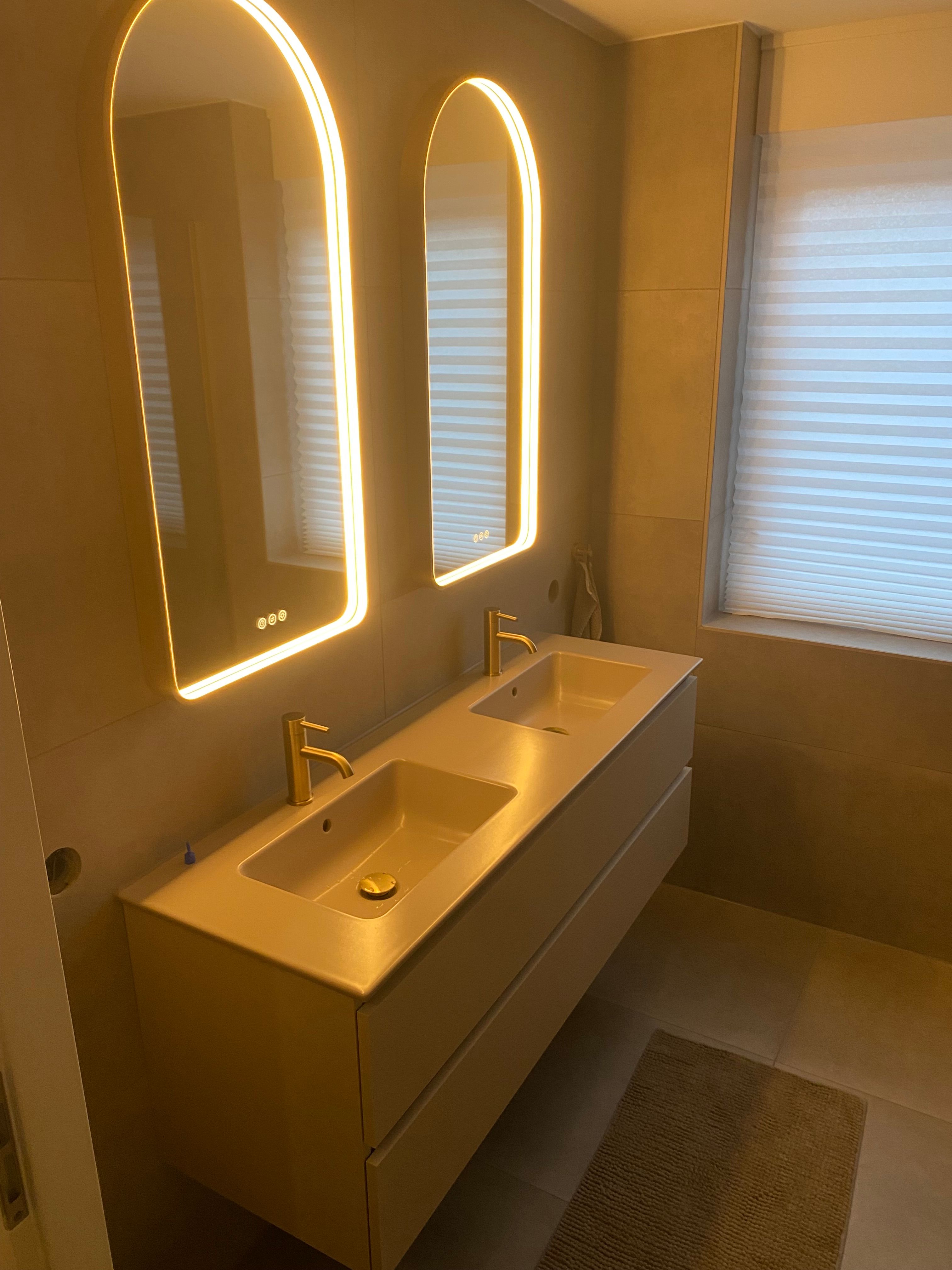 Door MDB Loodgieters gerenoveerde badkamer