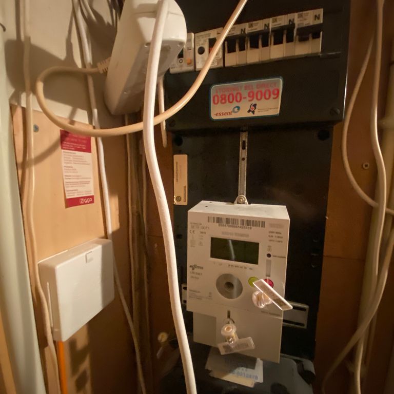 Groepenkast installeren of vervangen: 4 groepen; Groepenkast instal...