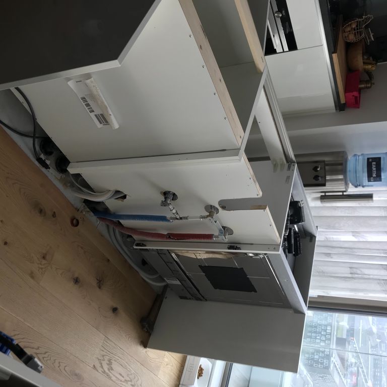 Keuken montage: Kookeiland; Aanrecht, Gootsteen, Vaatwasser