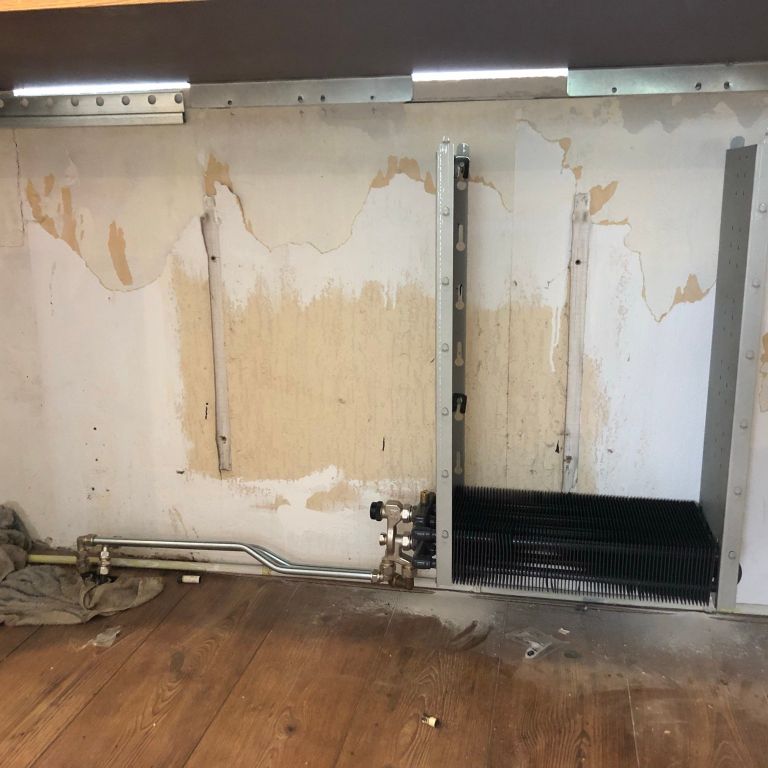 Radiatioren plaatsen of vervangen: 6 radiatoren; Nieuwe radiatoren...