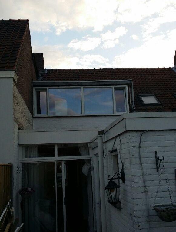 plaatsen van 2 kozijnen in dakkapel