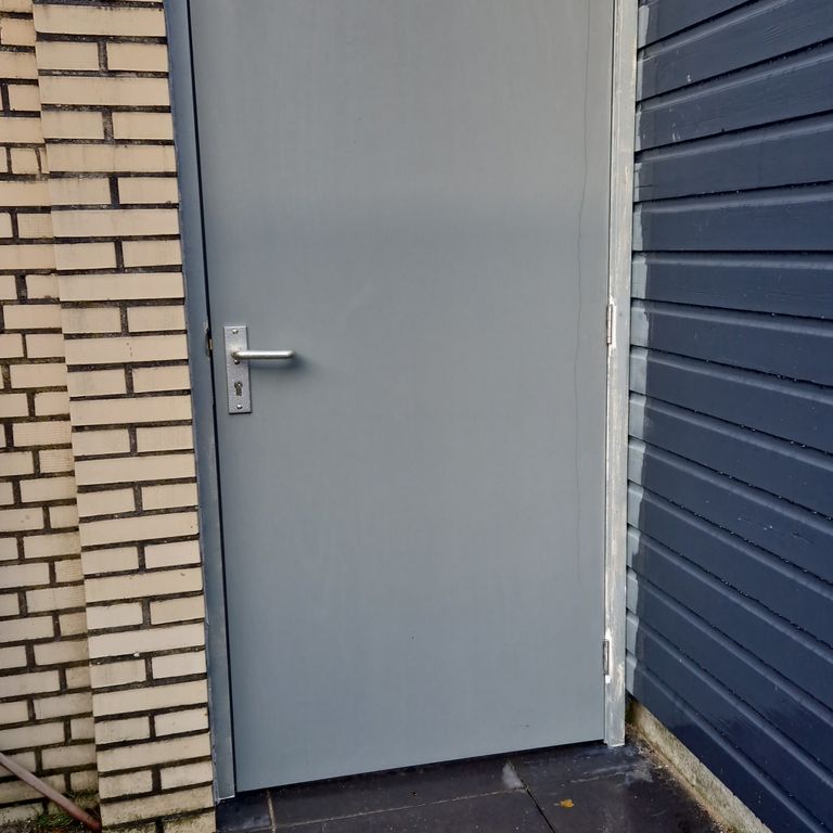 Buitendeur plaatsen in bestaande muur? Werkspot
