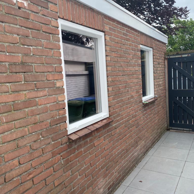Raamkozijnen: 3x Gesloten kozijnen plaatsen