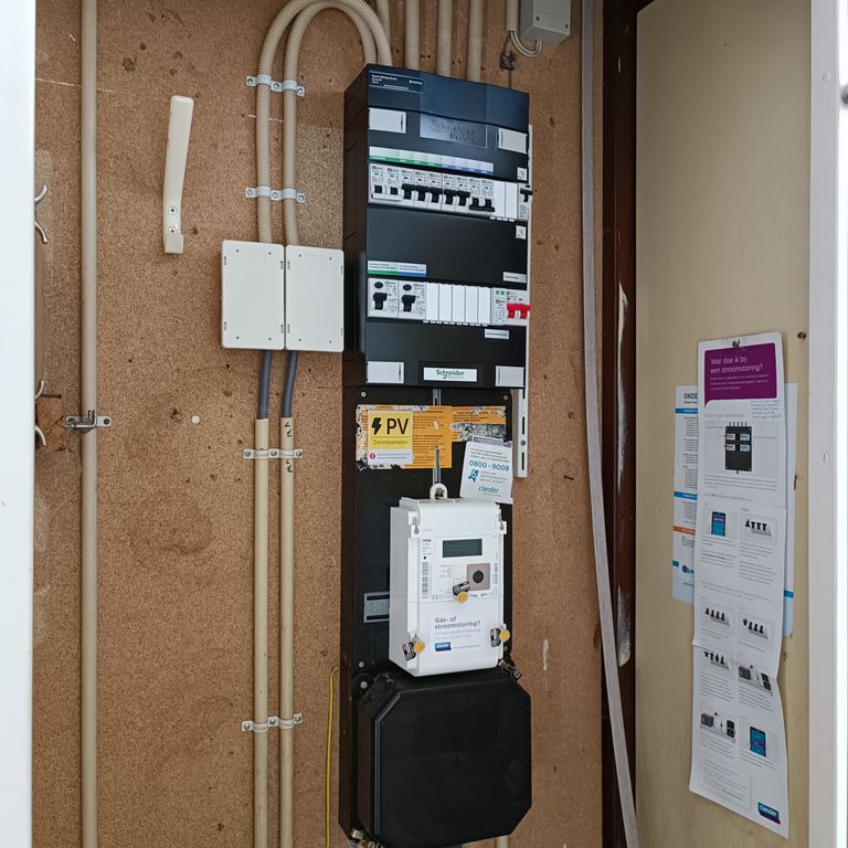 Groepenkast installeren of vervangen: 8 groepen; Groepenkast instal...