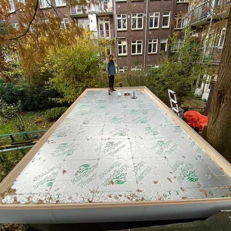 Daken: 20 m2; Dak installeren op een nieuwe constructie; Plat dak