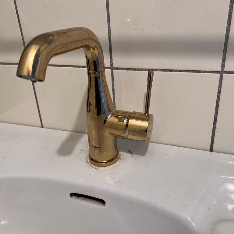 Kraan: 2 kranen; Badkamer; Kranen installeren, 2 kranen