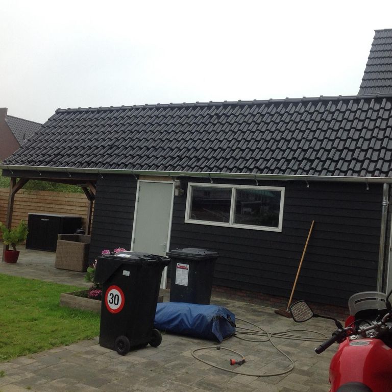Herstel en/of vervangen van slecht aangebrachte dakgoot