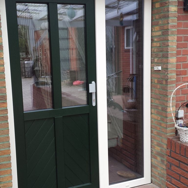 Voordeur plus pui leveren en plaatsen
