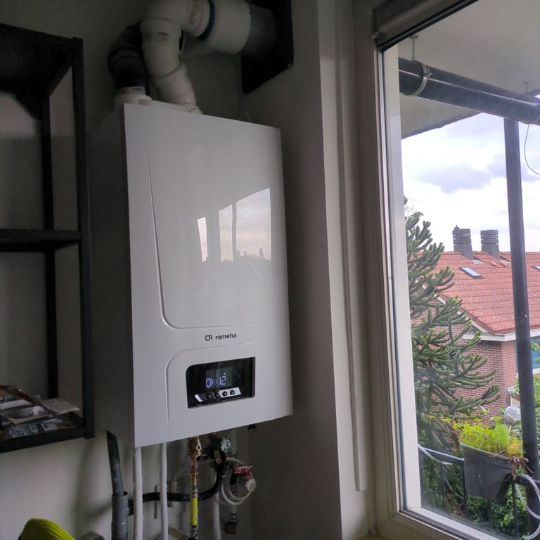 CV-ketel: Installatie, Verplaatsen van de aansluiting, Oude apparaa...