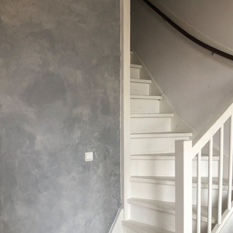 Muur betonlook verven