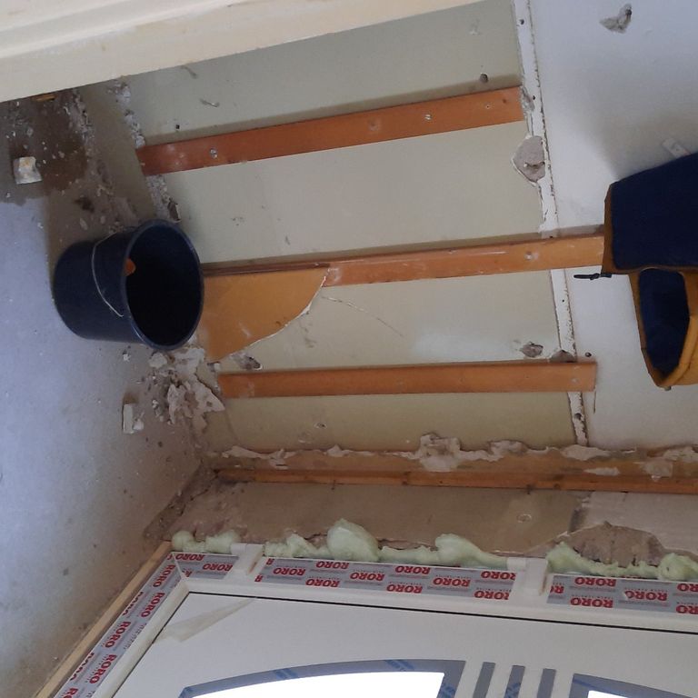 Radiatioren plaatsen of vervangen: 2 radiatoren; Nieuwe radiatoren...