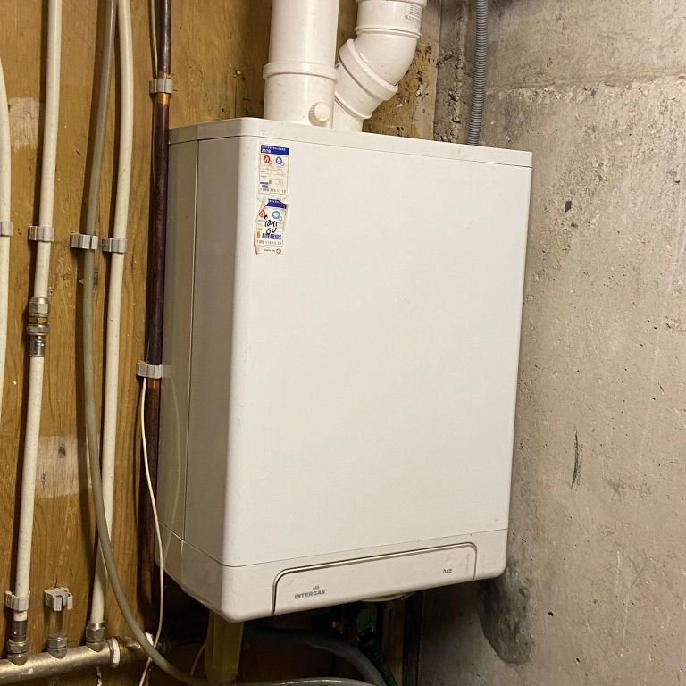 CV-ketel: Installatie, Oude apparaat verwijderen; Kelder