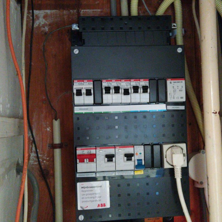 Groepenkast installeren of vervangen: 5 groepen; Groepenkast instal...