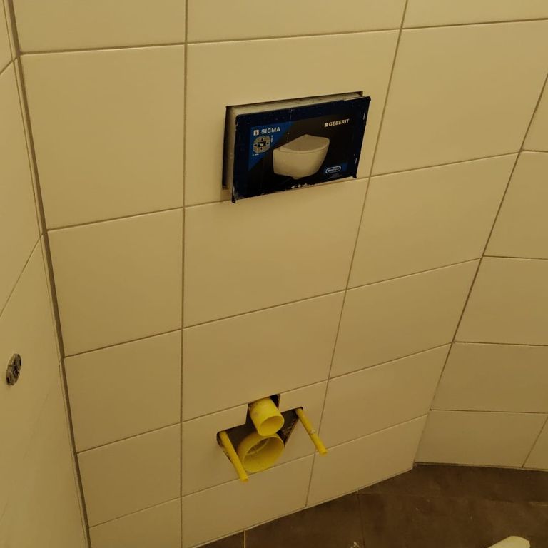 Sanitair plaatsen of vervangen: Toilet; Sanitair vervangen