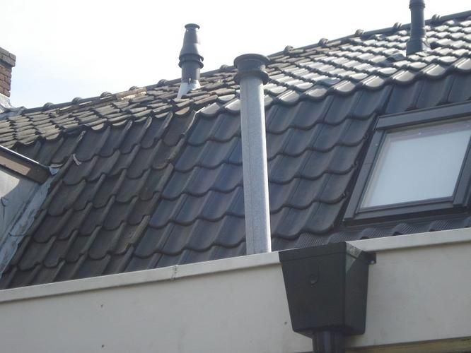 Vervangen dakpannen en panlaten + wat reparatiewerk
