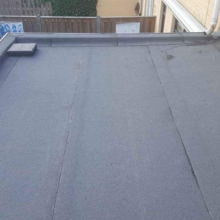 Dakrenovatie: 18 m2; Dakbedekking vervangen; Plat dak