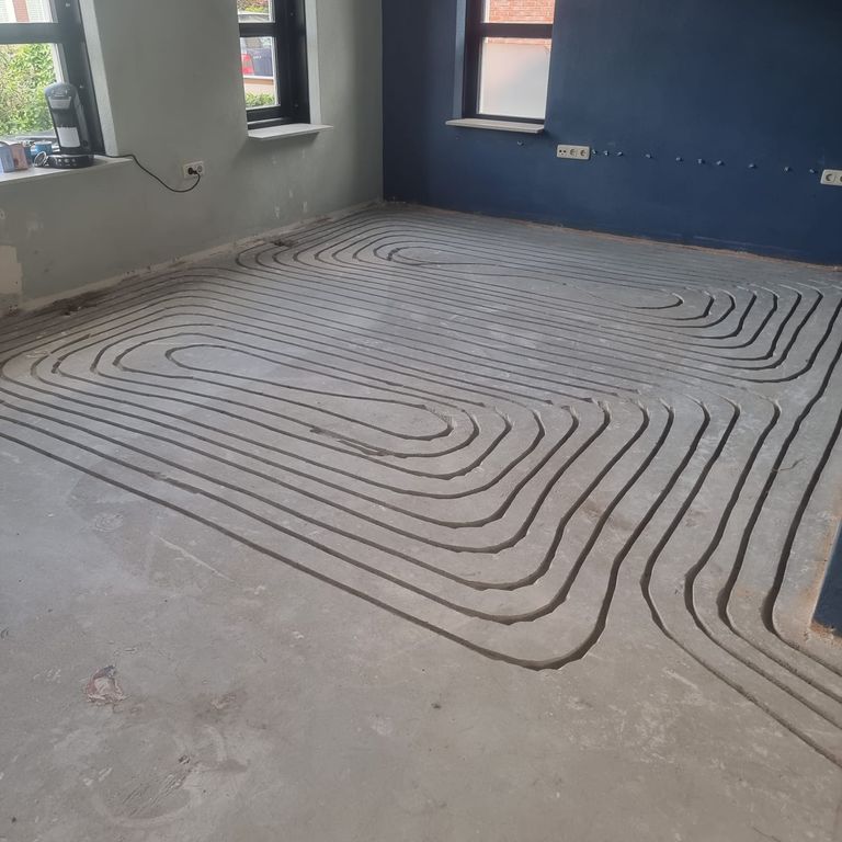 Vloer verwarming: 45 m²; Nieuwe vloerverwarming installeren