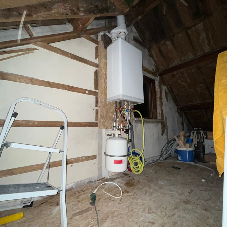 CV-ketel: Installatie; Zolder