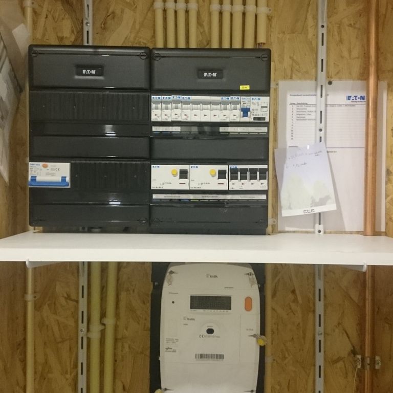 Groepenkast installeren of vervangen: 9 groepen; Extra groep instal...