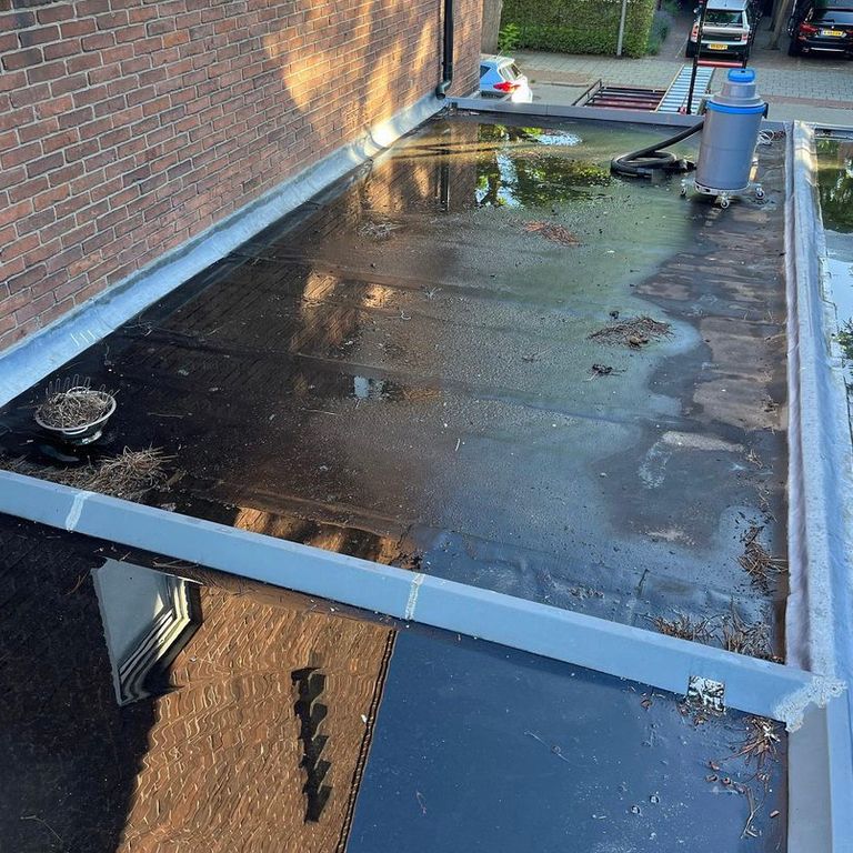Dakrenovatie: 40 m²; Reparatie werkzaamheden; Plat dak