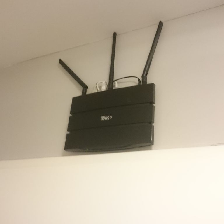 Aanleggen UTP cat. 5/6 kabel naar zolder