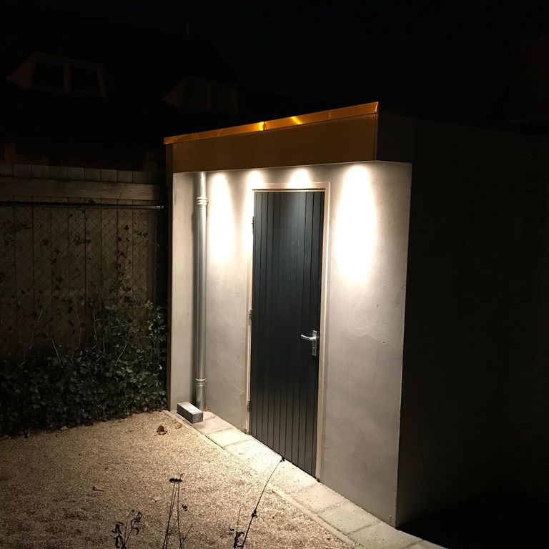4 led spotjes plaatsen